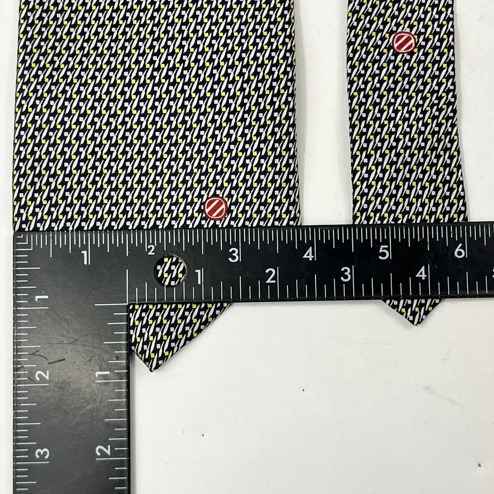 Ermenegildo Zegna Mens Tie Traditional Modern Geometric Print Silk Classic Cut